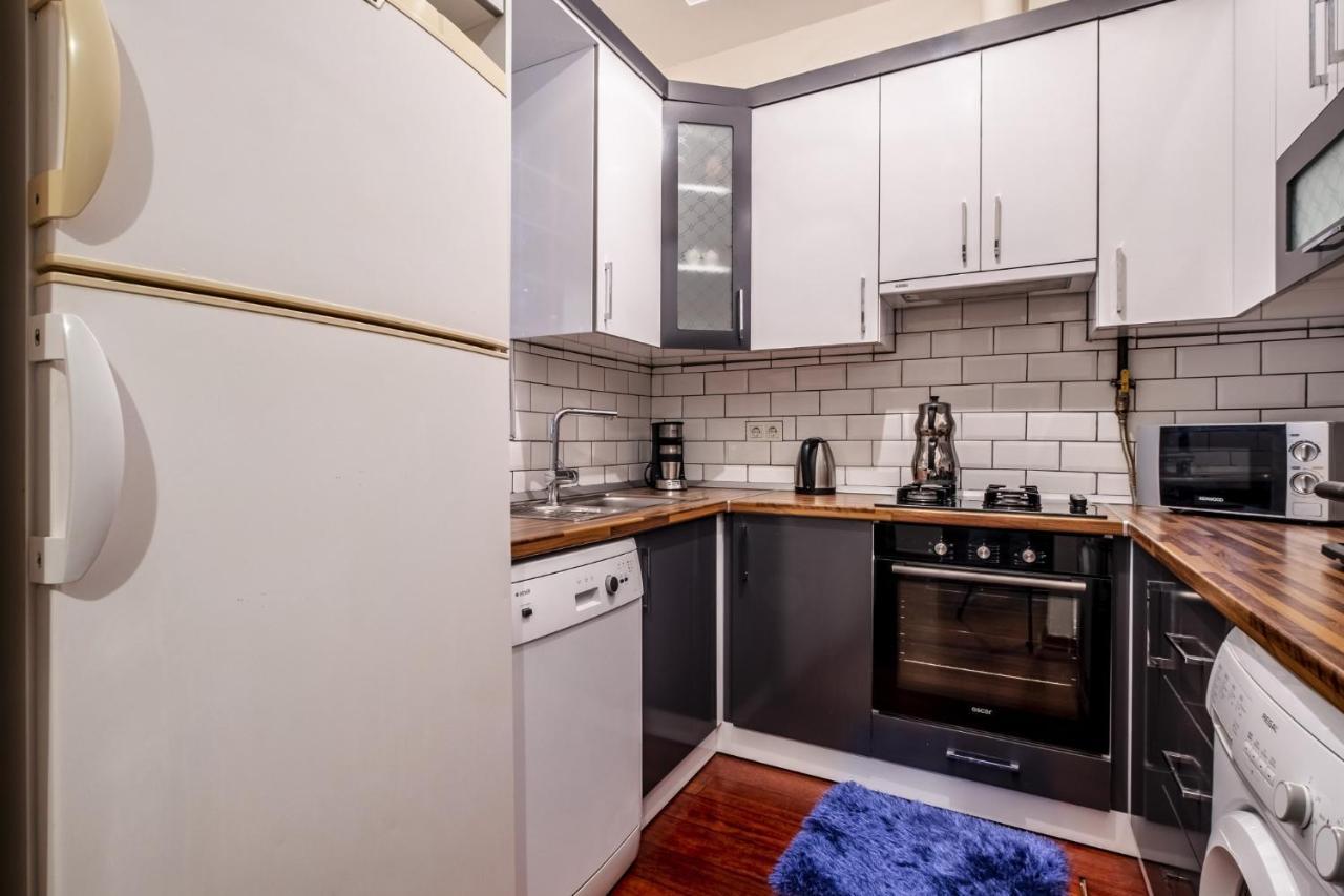 Centrally Located Apartment With Balcony In Sisli Истанбул Екстериор снимка