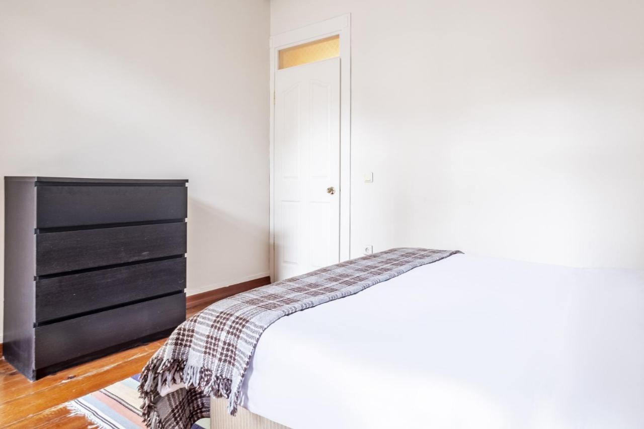 Centrally Located Apartment With Balcony In Sisli Истанбул Екстериор снимка
