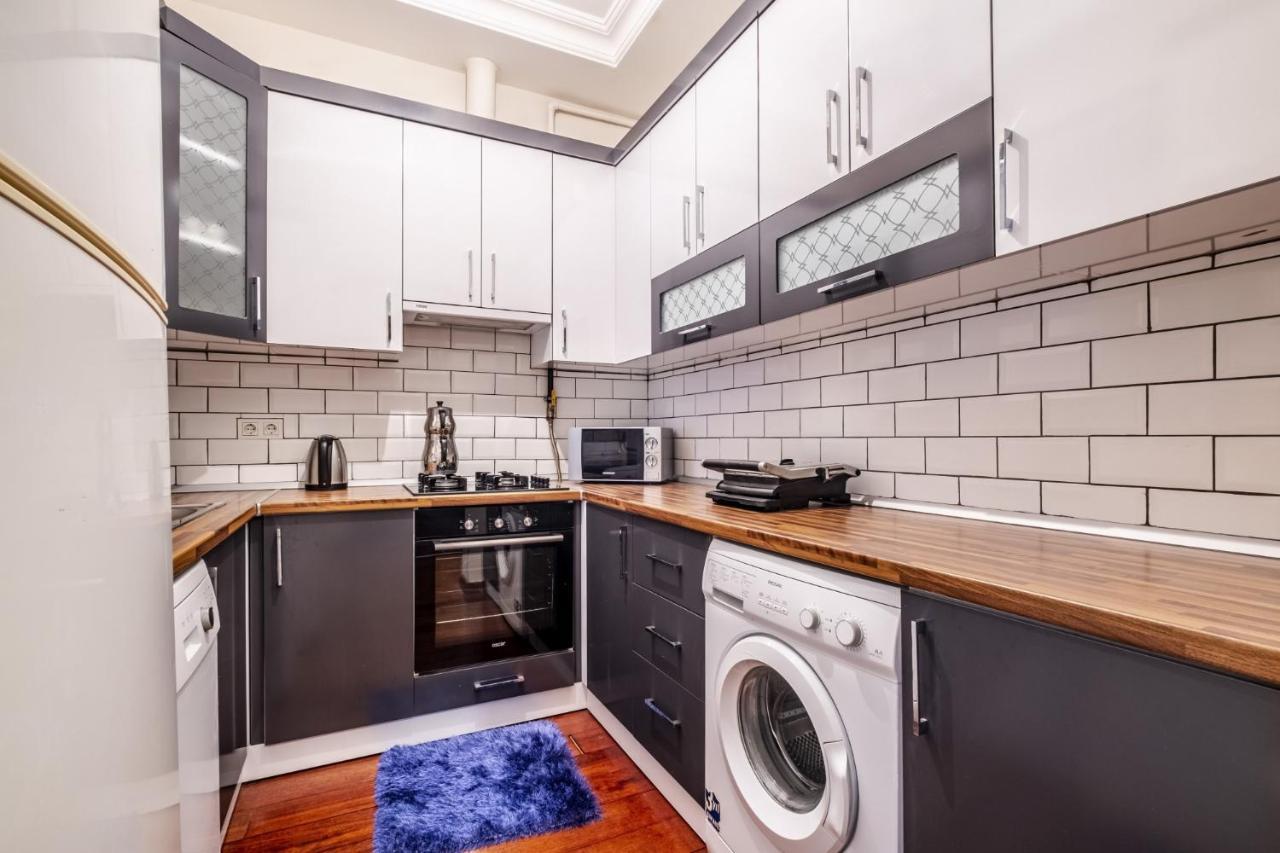 Centrally Located Apartment With Balcony In Sisli Истанбул Екстериор снимка